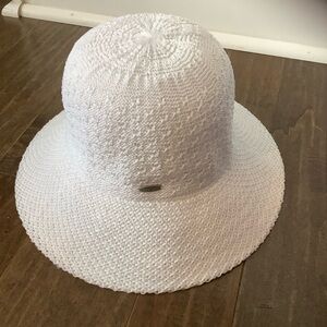 Coolibar White Knit Sun Hat